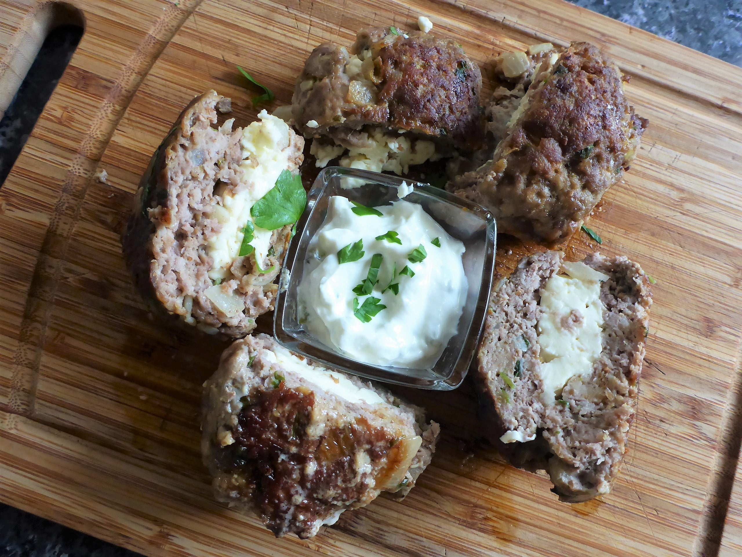 Greek minced meat cutlets (Bifteki) - Ester kocht
