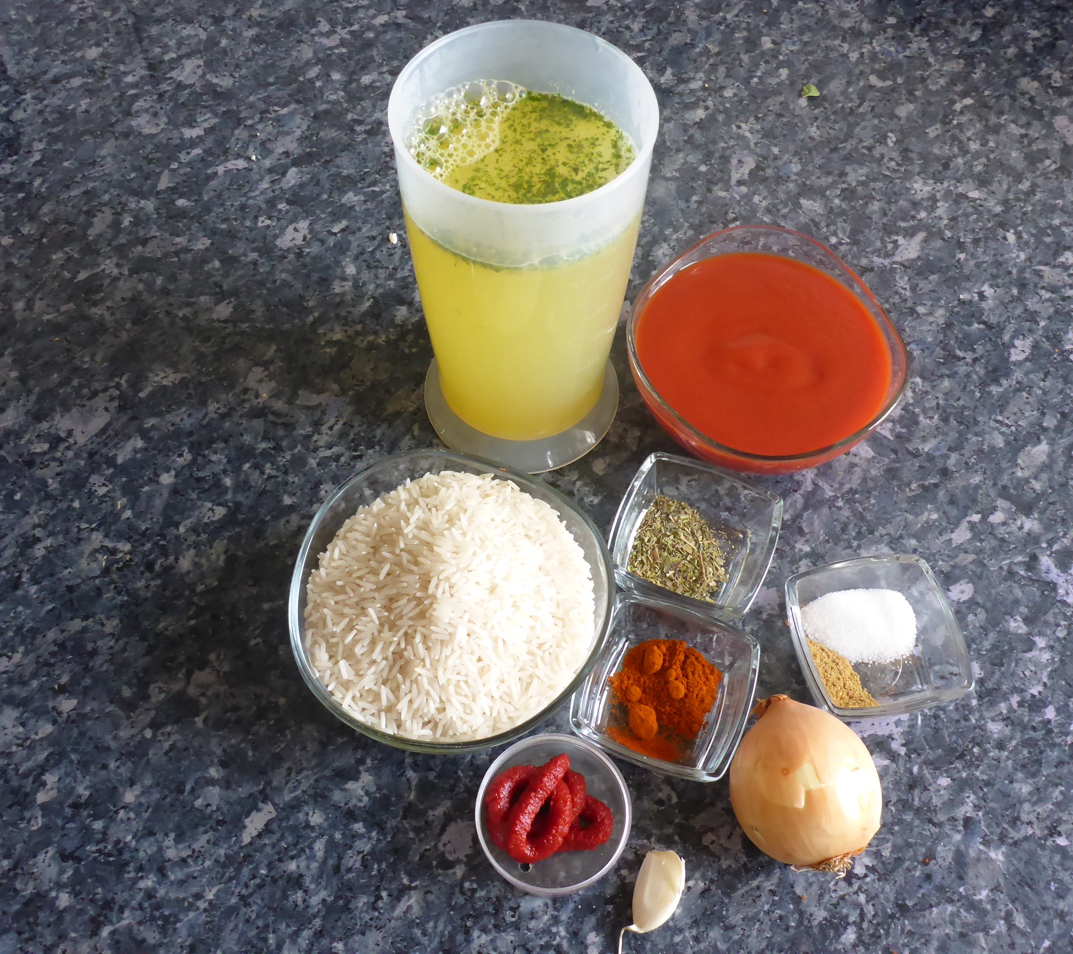 Easy One Pot Tomato Rice Recipe Ester kocht