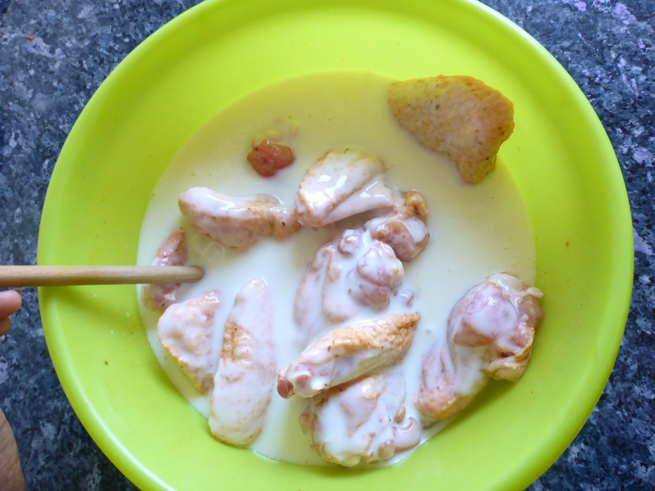 Buttermilk Chicken Wings Ester kocht