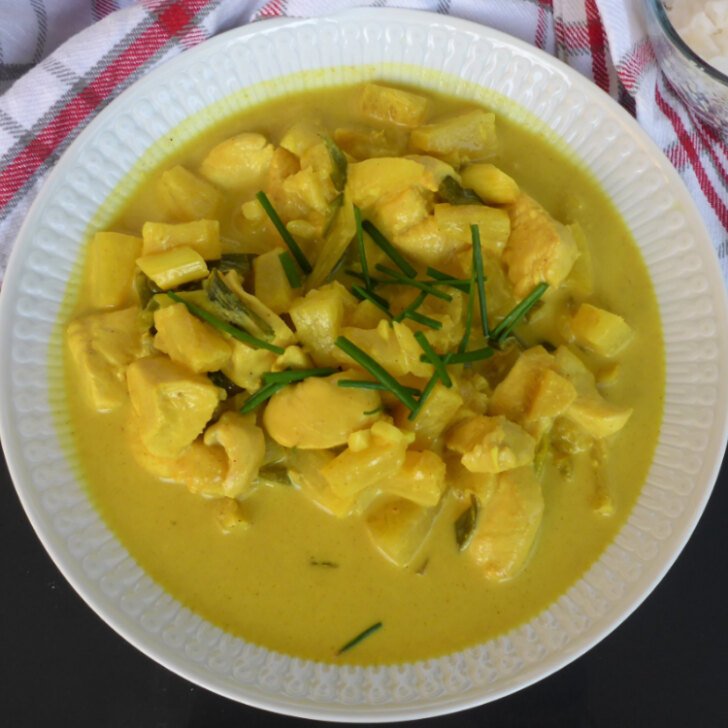Easy Homemade Chicken Pineapple Curry