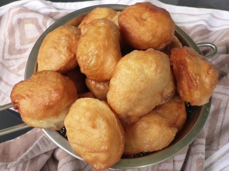 Namibian Fat Cakes (fried dough) Recipe