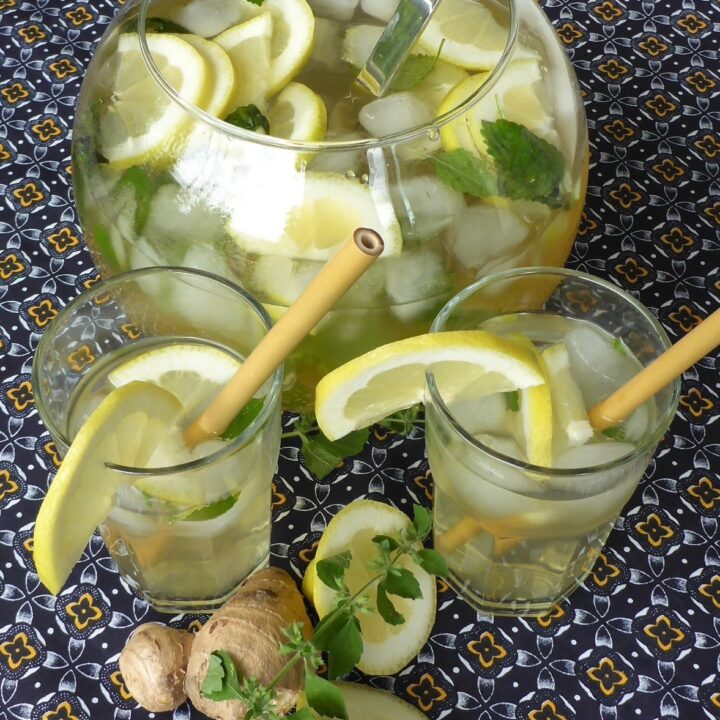 Lemon Balm Iced Tea