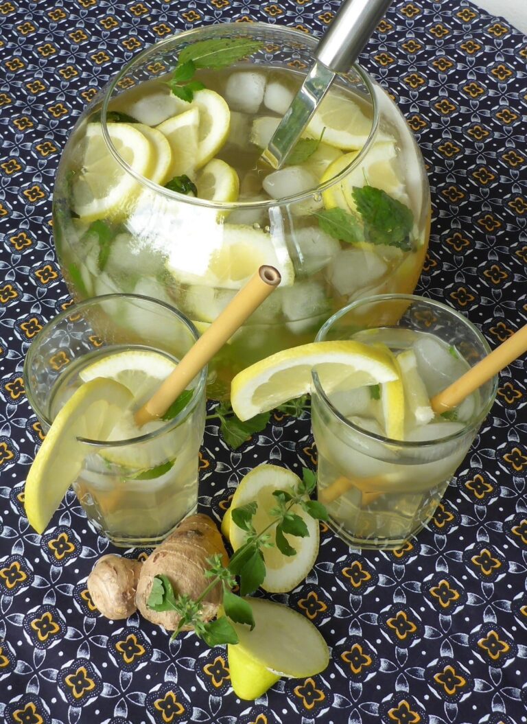 Lemon Balm Iced Tea