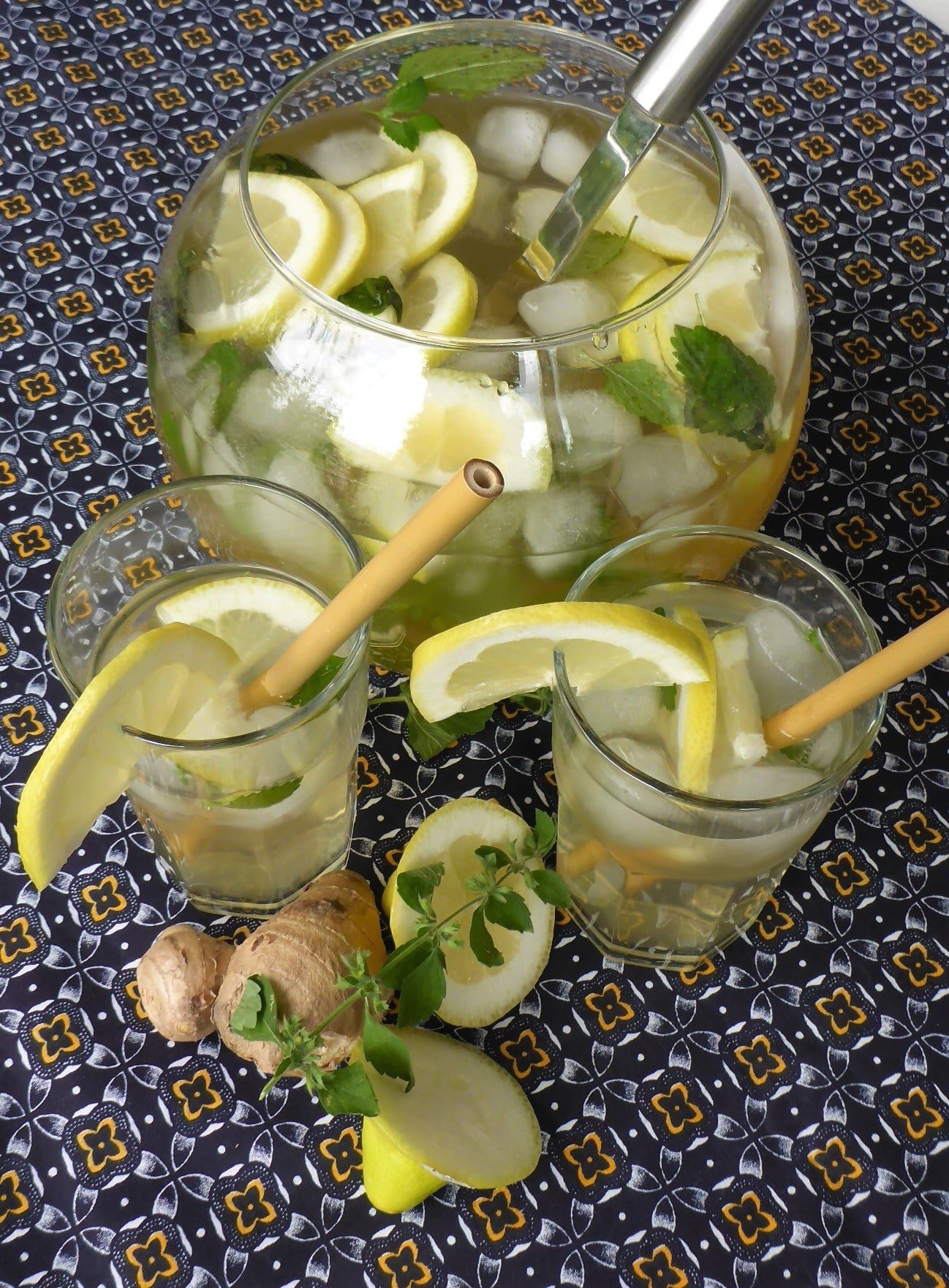 Lemon Balm Iced Tea Ester kocht