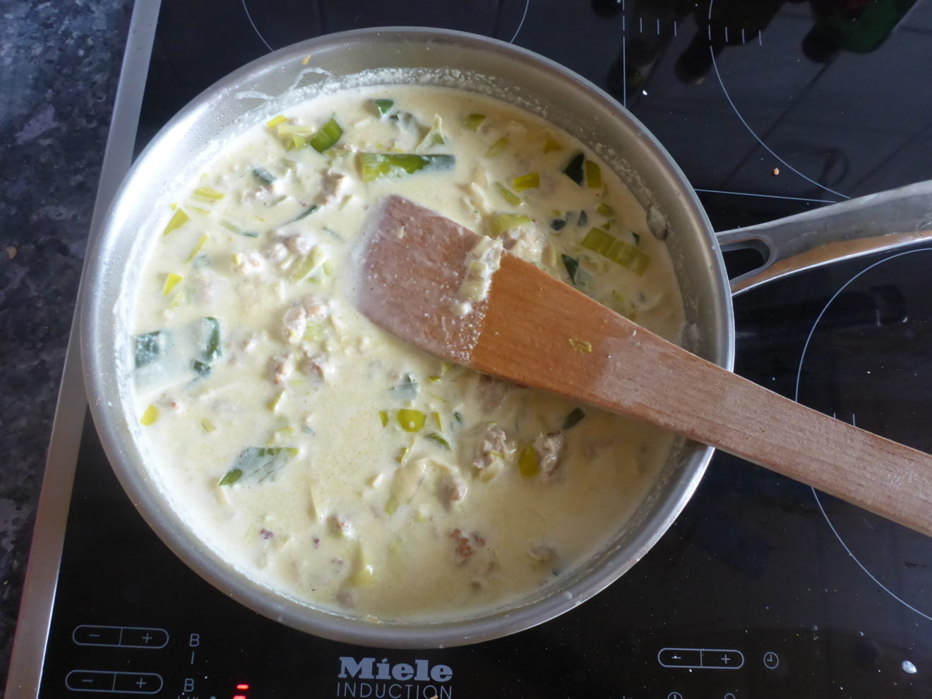 German Cheese And Leek Soup With Ground Pork Ester kocht