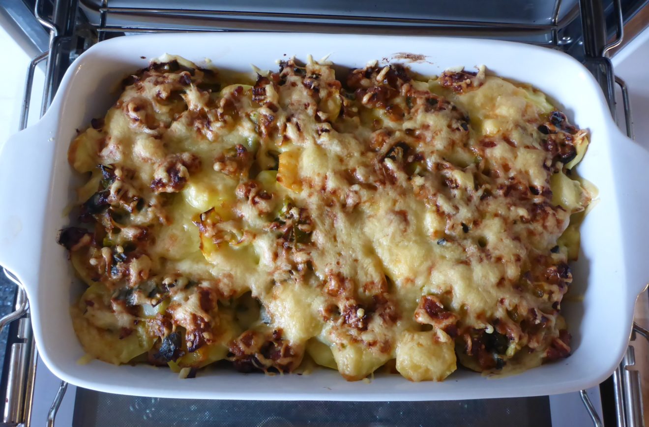 Potato leek casserole with ground pork Ester kocht