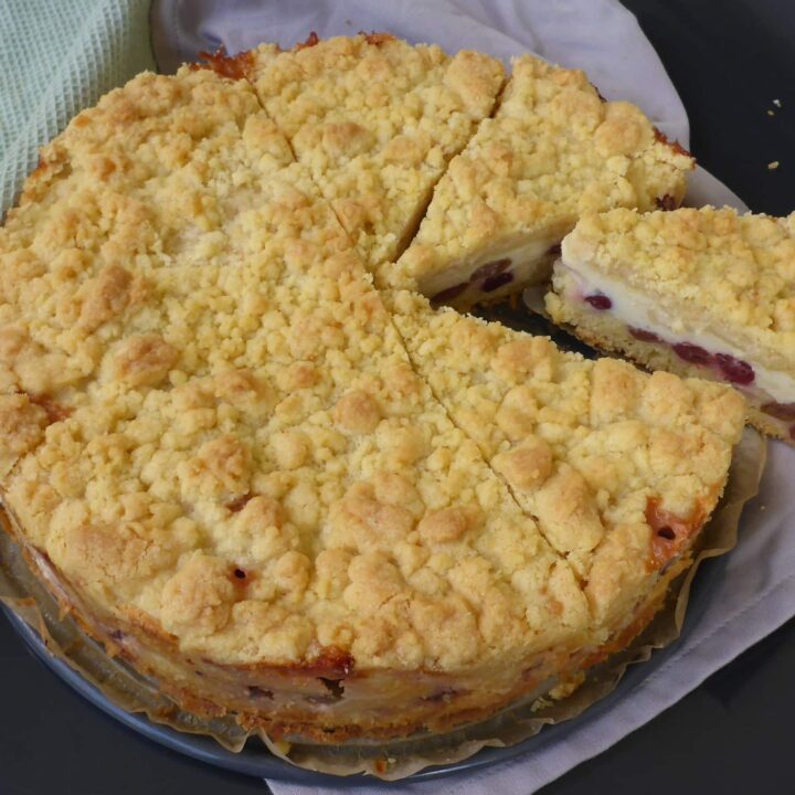 German gooseberry cake with vanilla cream and crumble