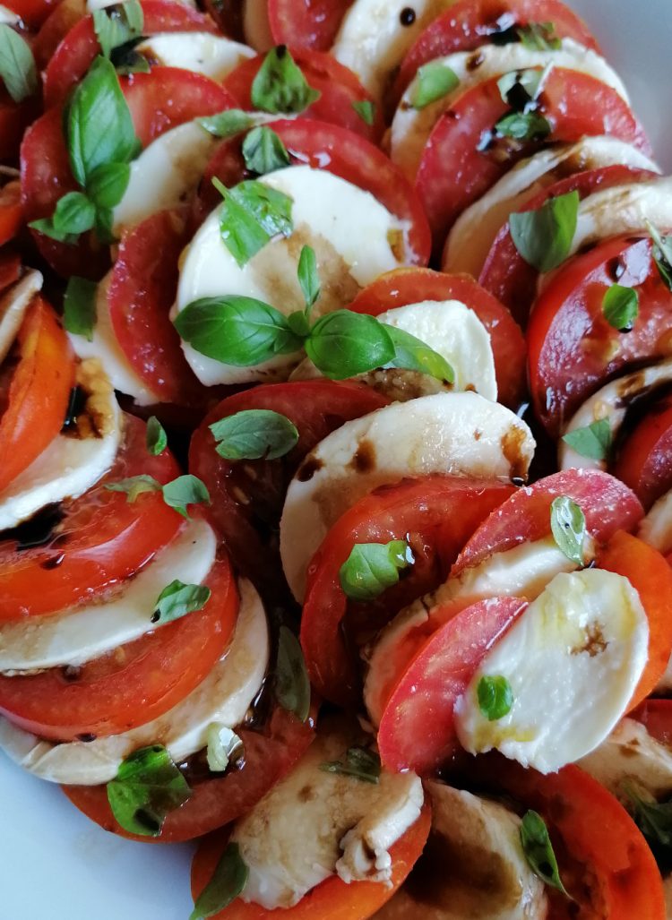 Tomato Mozzarella Basil - Ester kocht