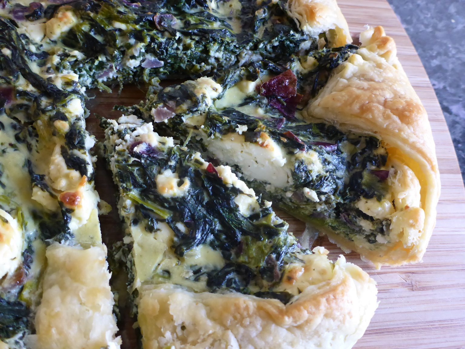 Spinach And Feta Quiche With Puff Pastry Ester kocht