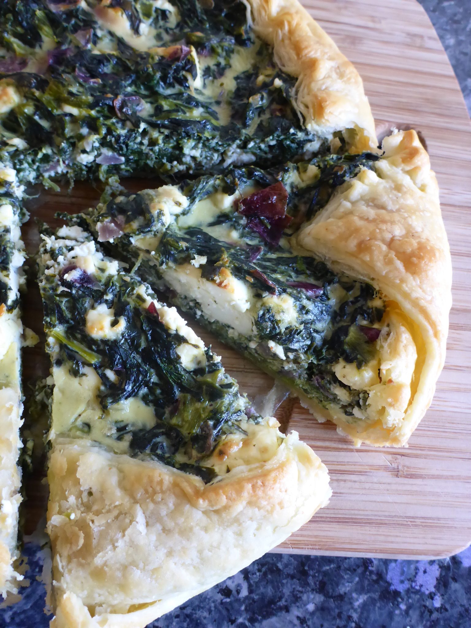 Spinach And Feta Quiche With Puff Pastry Ester kocht