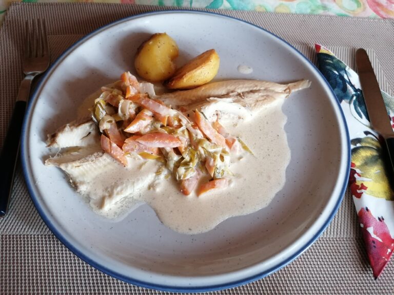 Baked Fish With White Wine Cream Sauce