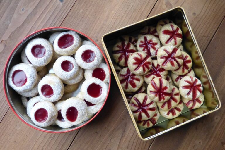 Easy Christmas cookies to make with kids: German jam – filled thumbprint and jam filled star cookies