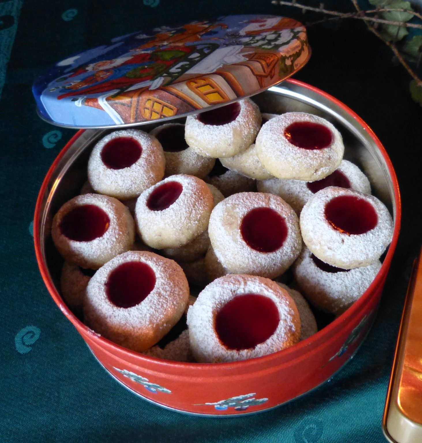Easy Christmas cookies to make with kids German jam filled