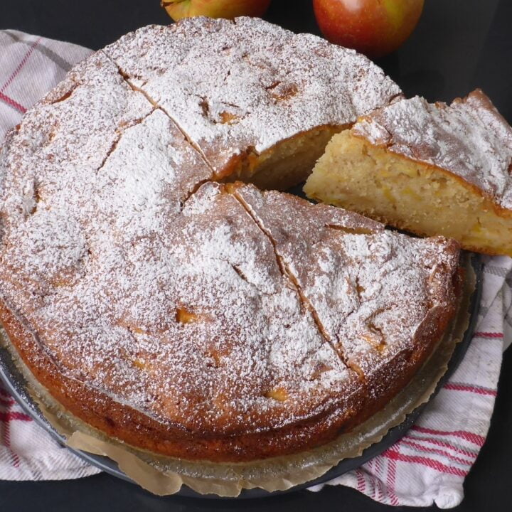 Italian Apple Cake