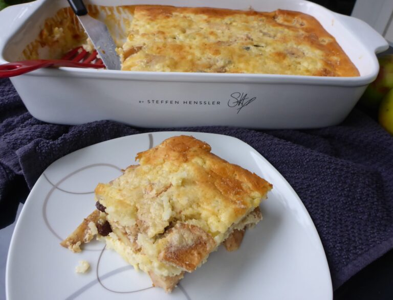 German Baked Rice Pudding With Apples