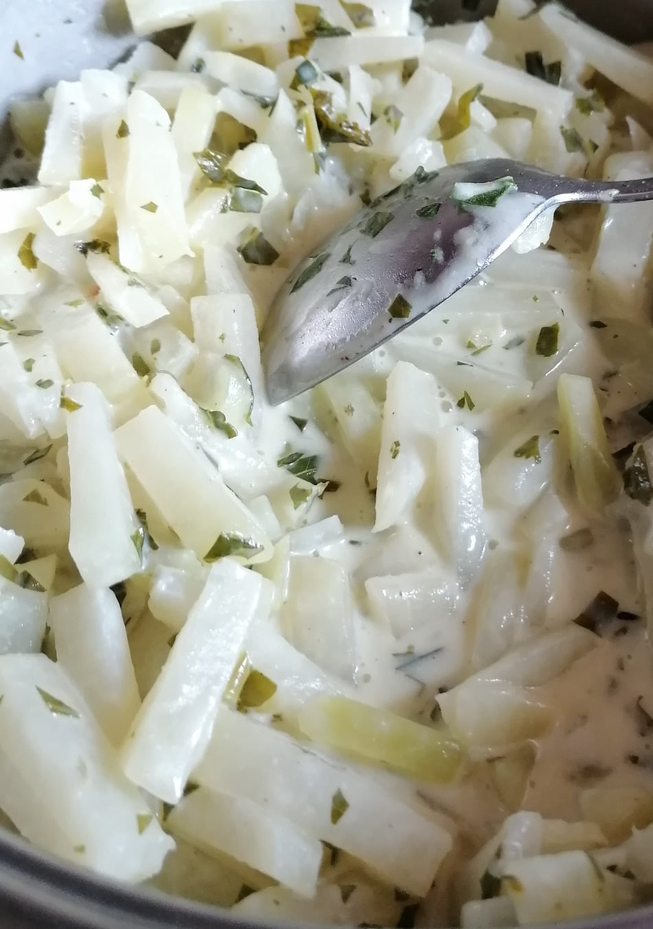 Cabbage turnip in creamy sauce
