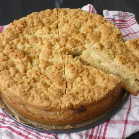 German rhubarb cake with vanilla cream and crumble