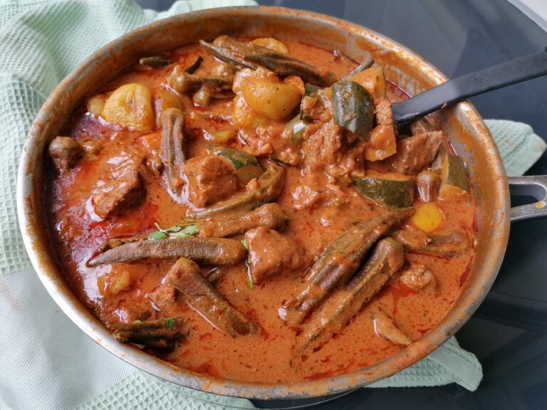 Senegaleischer Erdnusseintopf (Mafe) mit Rindfleisch
