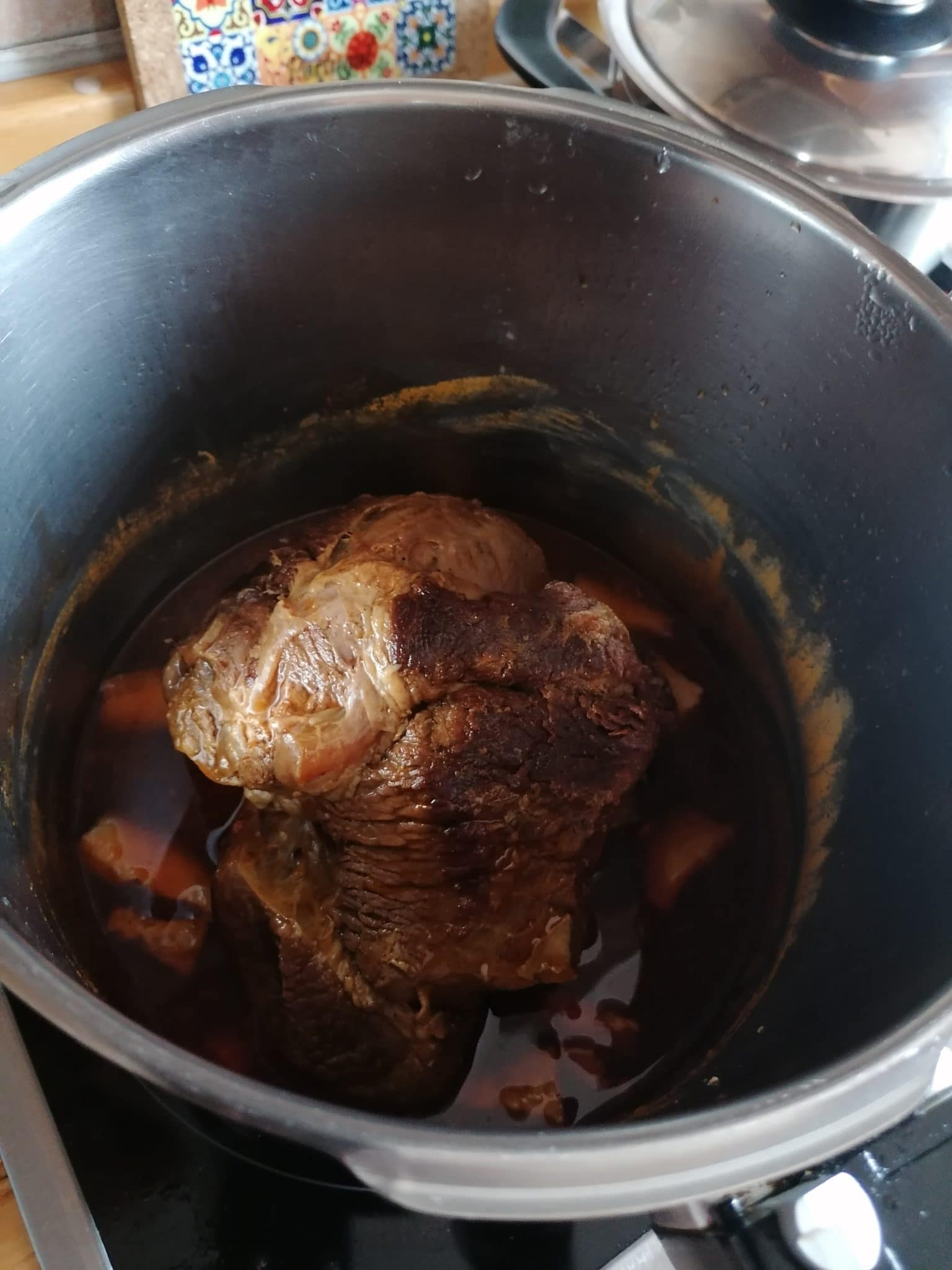 Rinderbraten im Schnellkochtopf Ester kocht