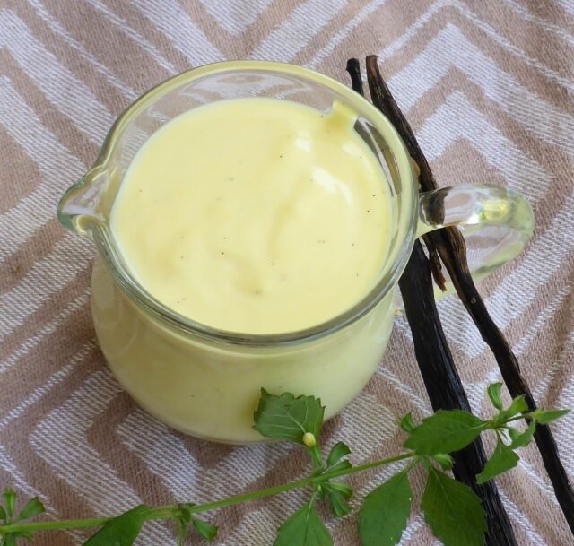 Vanillesauce vom feinsten Ester kocht