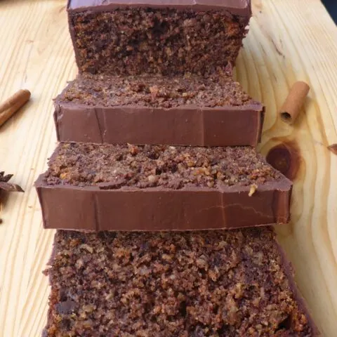 German Chocolate Spice Cake (Gewuerzkuchen)