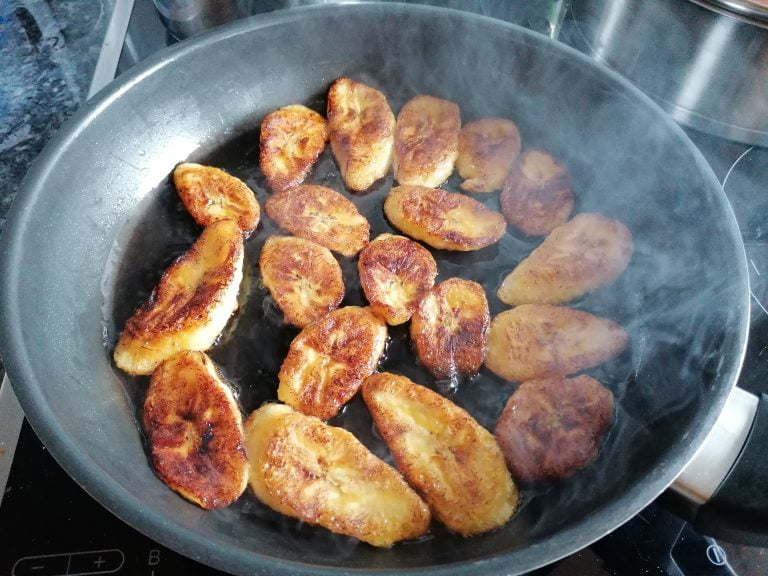 Gebratene Kochbananen Rezept afrikanisch - Ester kocht