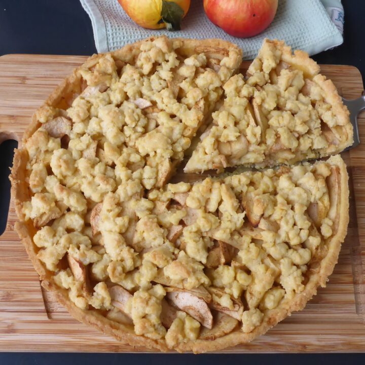 Apple Crumb Tart