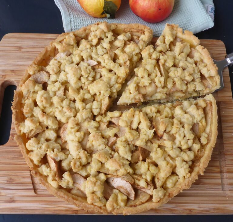 Apple Crumb Tart