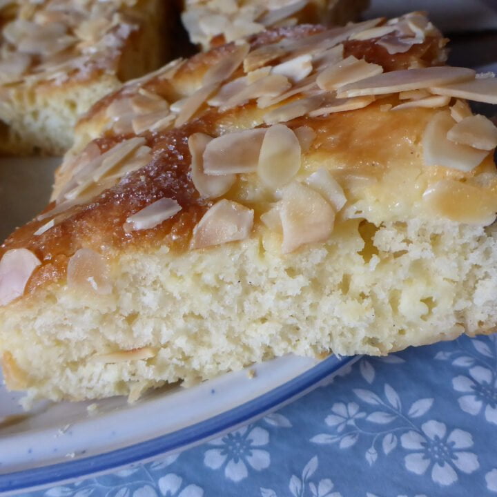 German Butter Cake With Almonds (Butterkuchen)