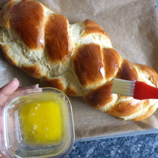 Hefezopf Omas Rezept - Ester kocht Hefezopf Omas Rezept - Ester kocht