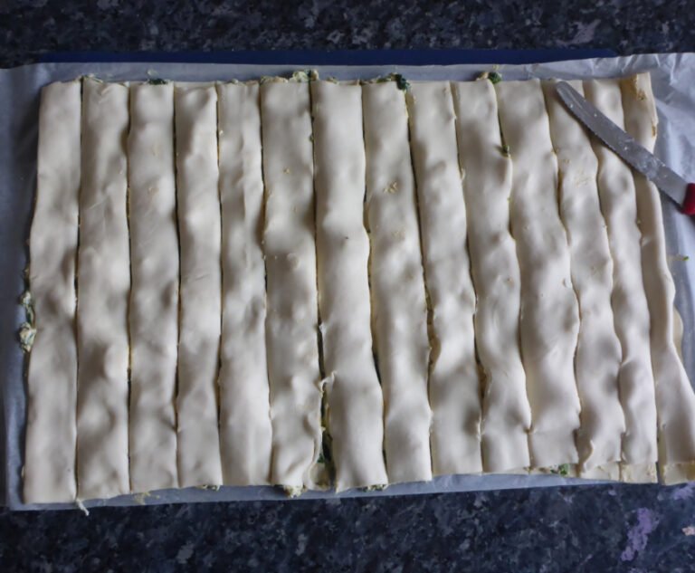 Wild Garlic Rolls With Puff Pastry Ester kocht