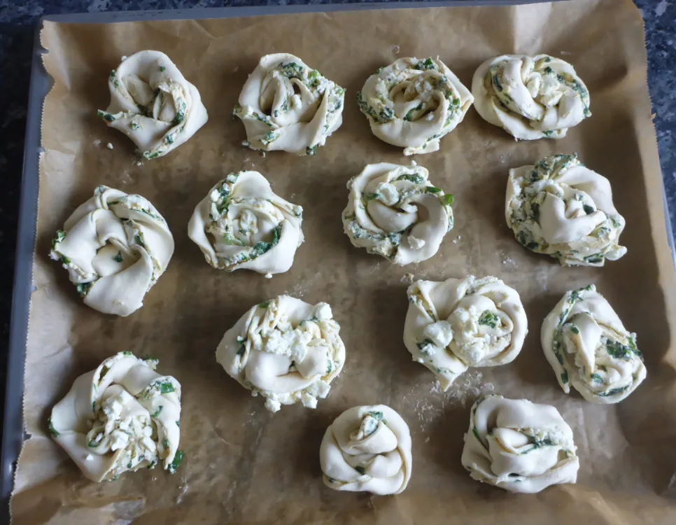 Bärlauchschnecken mit Blätterteig - Ester kocht