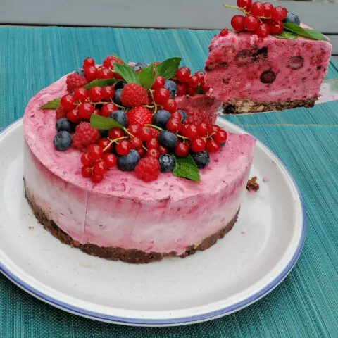 No Bake Berry Cheesecake