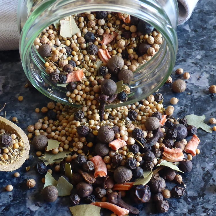 Easy Homemade German Pickling Spice Recipe Ester kocht