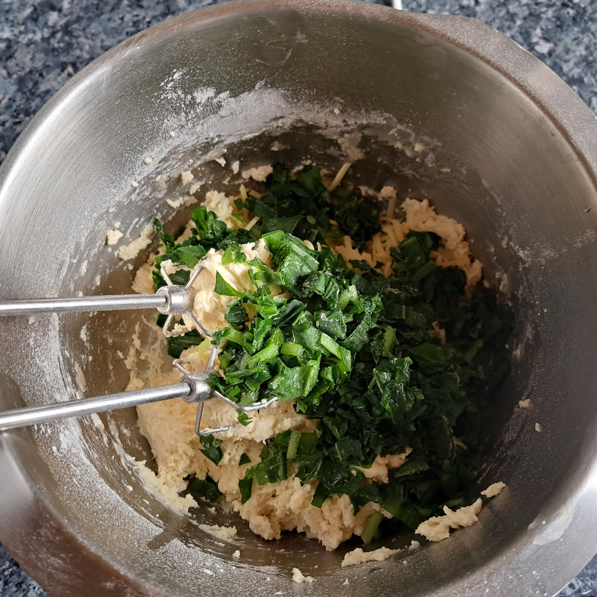 How to make no yeast dough for wild garlic bread.