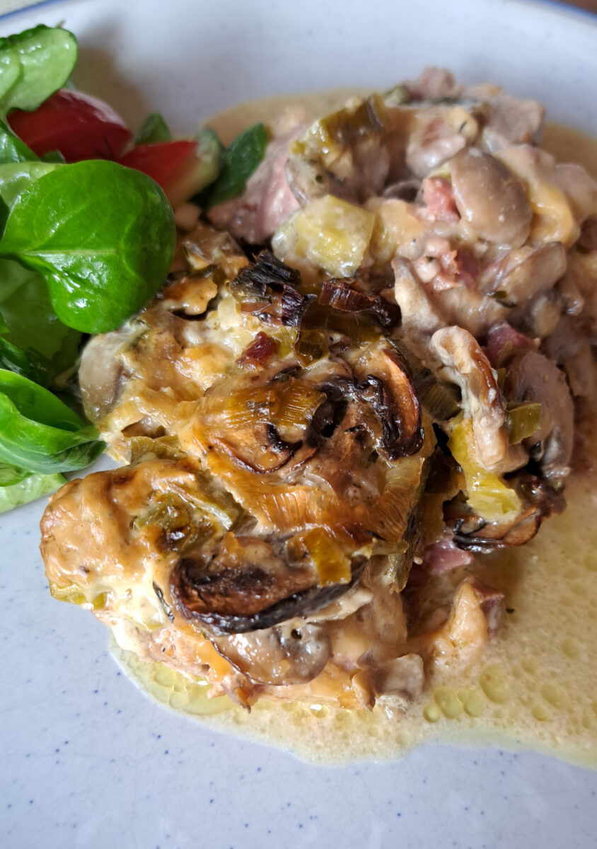 Rezept für Lendenpfanne in Champignons Rahmsoße aus dem Backofen ... Rezept für Lendenpfanne in Champignons Rahmsoße aus dem Backofen ...